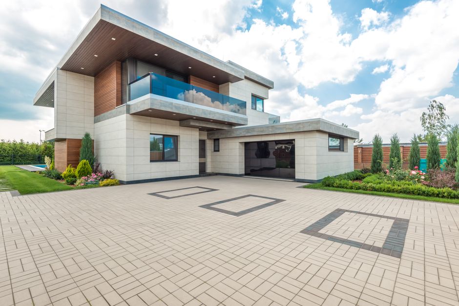 Architektura domu jako punkt odniesienia. Nawierzchnia przepuszczalna w praktyce